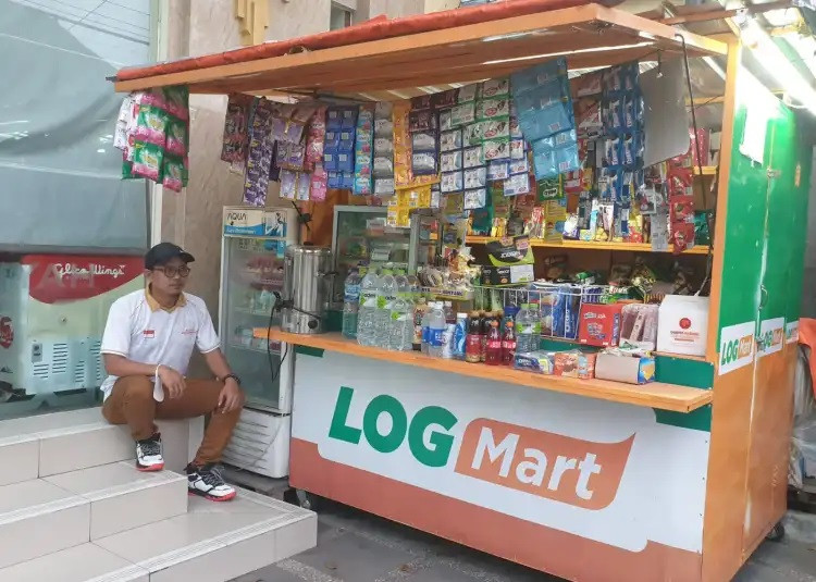 G-Mart Bermodal Kecil, Beromset 450 jutaan