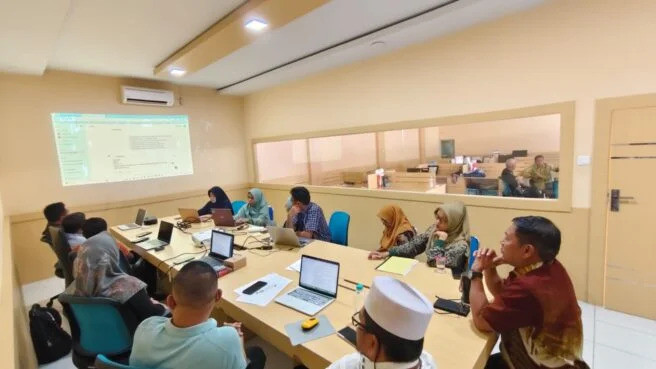 Pimpin Rapat Persiapan Pembukaan Program Doktor Administrasi Publik  