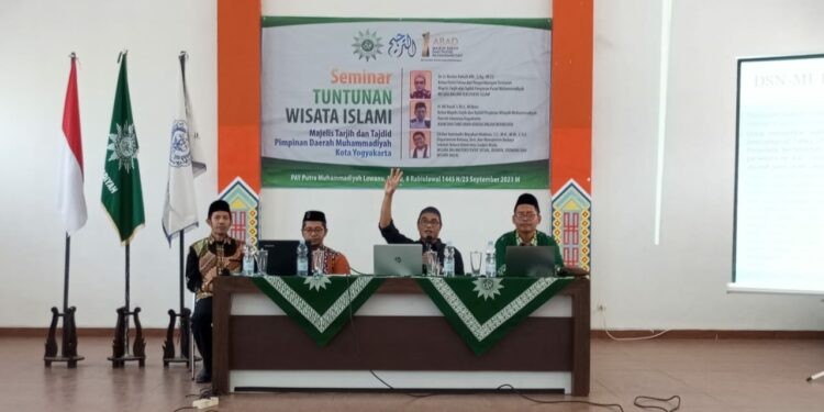 Mendekatkan Diri kepada Allah Melalui Wisata Halal